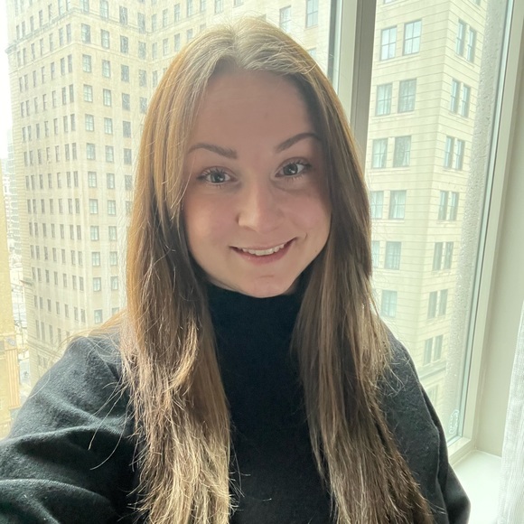 Meet your Posher, Nina - Picture 1 of 1